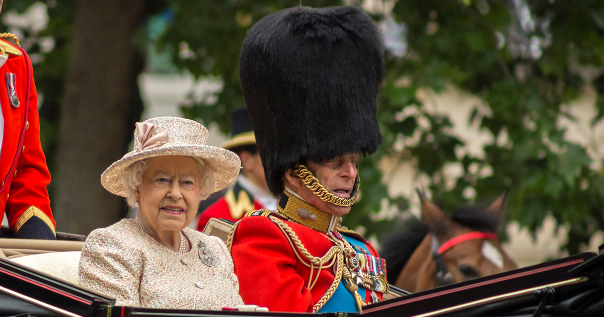 Queen Elizabeth won’t buy new fur, says dresser